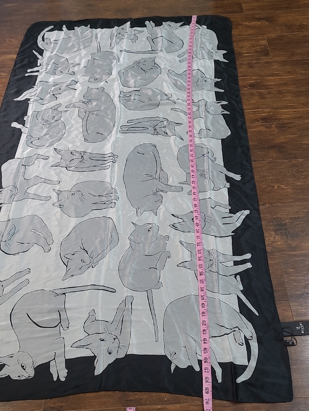 Hilldi Fasiom 100% Silk Cat Print Black & Gray Scarf 70×36 - Picture 4 of 5